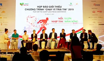 Chạy bộ từ thiện gây quỹ phẫu thuật tim cho trẻ em nghèo