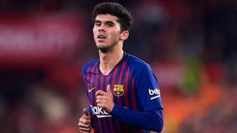 Muốn trưởng thành, Carles Alena nên rời Barca