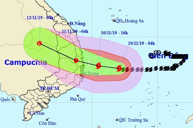 Bão số 6 chỉ còn cách bờ biển các tỉnh từ Quảng Ngãi đến Khánh Hòa chưa đầy 300km