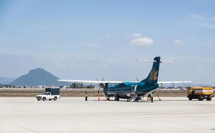 Vietnam Airlines và Jetstar Pacific hủy nhiều chuyến bay đi - đến Quy Nhơn, Tuy Hòa do bão số 6