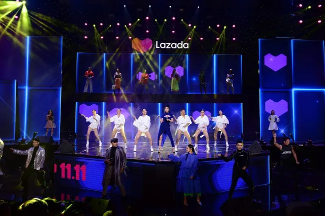 Đại nhạc hội quy tụ dàn sao Việt chào mừng Lễ hội mua sắm