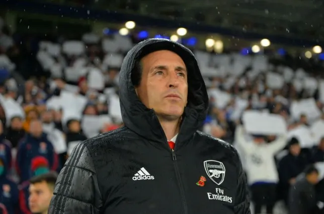 Huyền thoại Arsenal bất ngờ bảo vệ Emery