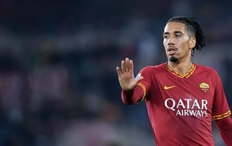 Chris Smalling lên tiếng về tương lai ở MU