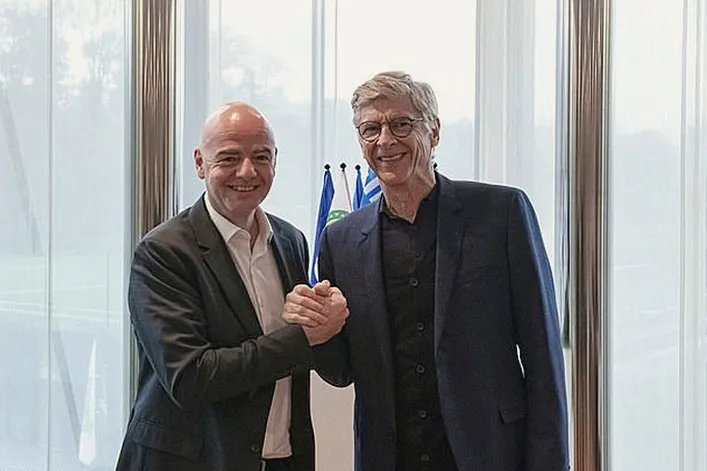 Wenger nói gì sau khi trở lại làm việc?