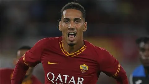 Tin chuyển nhượng 18/11: MU chốt giá bán Smalling cho Roma