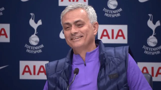 Mourinho nói gì về cơ hội lên ngôi ở Ngoại hạng Anh của Tottenham