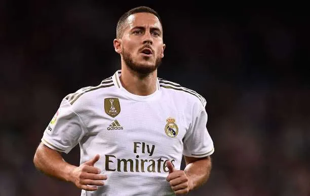 Bị Wenger chê phát tướng, Hazard nói gì?