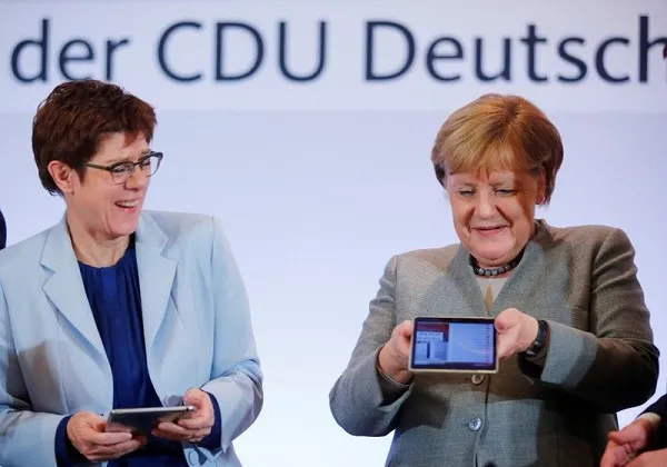 Thủ tướng Merkel cam kết nâng thị phần của công ty châu Âu cho kế hoạch triển khai mạng 5G của Đức