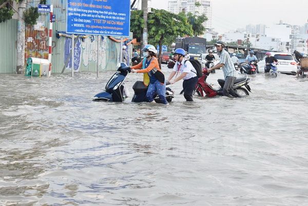 Mực nước sông Cửu Long, sông Sài Gòn đạt đỉnh ngày 27-28/11: Nguy cơ ngập lụt tại vùng trũng thấp