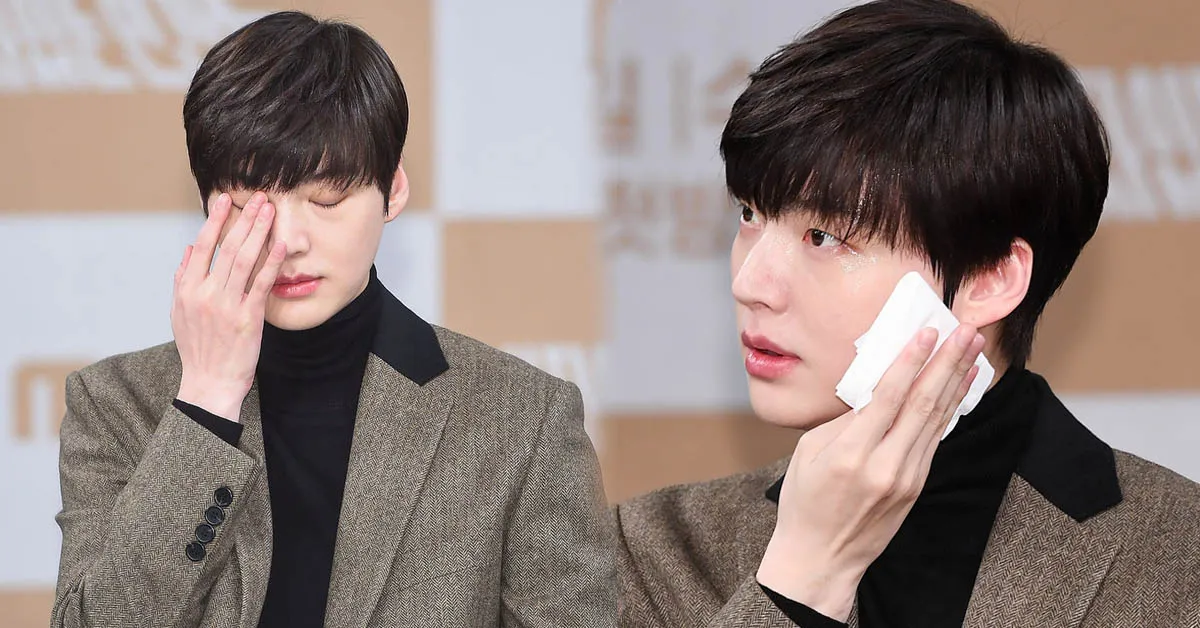 Ahn Jae Hyun lo lắng đến toát mồ hôi trong lần đầu công khai xuất hiện sau ly hôn Goo Hye Sun