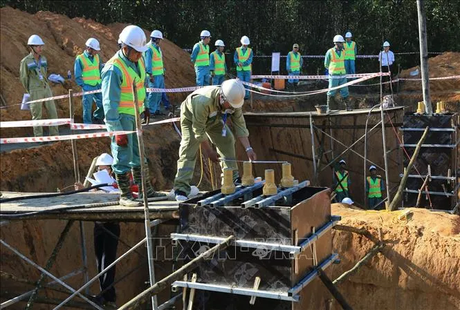 Giải quyết chặt chẽ hơn các vấn đề liên quan đến công nhân lao động 5 tỉnh, thành phố giáp ranh