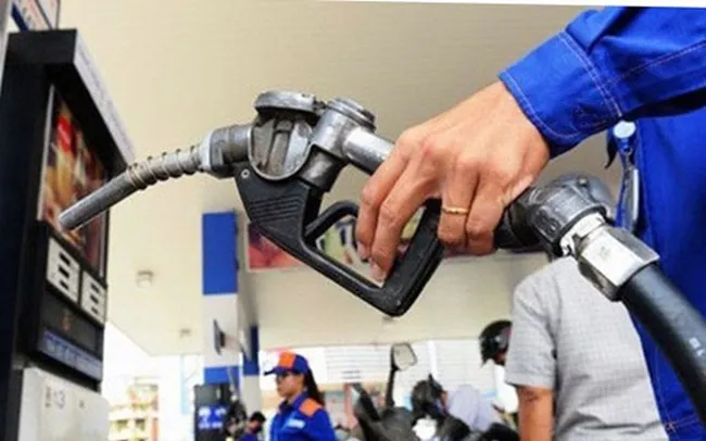Giá xăng hôm nay (30/11): Giá xăng tiếp tục tăng