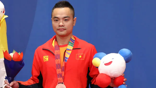 SEA Games 30: Phạm Quốc Khánh chưa thể giành vàng cho wushu Việt Nam