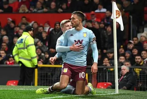 Tin bóng đá 2/12: Những con số ấn tượng sau trận MU 2-2 Aston Villa