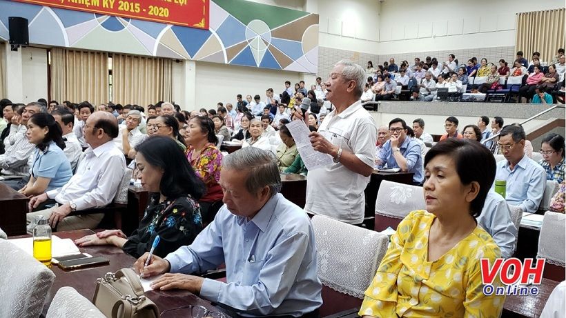Cần xem tội tham nhũng là tội phản quốc