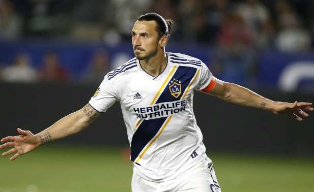 Ibrahimovic đích thân hẹn ngày trở lại Serie A