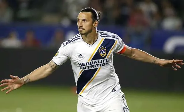 Ibrahimovic đích thân hẹn ngày trở lại Serie A