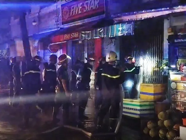 TPHCM: Cháy lúc rạng sáng tại quận 7 khiến 3 người thiệt mạng