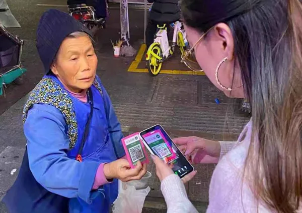 Ăn mày thời đại công nghệ số bằng …. mã QR
