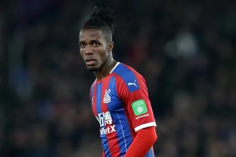 Chelsea chi đậm mua Wilfried Zaha