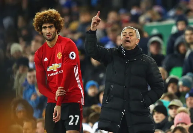 Mourinho tính đưa trò cưng Fellaini tới Tottenham