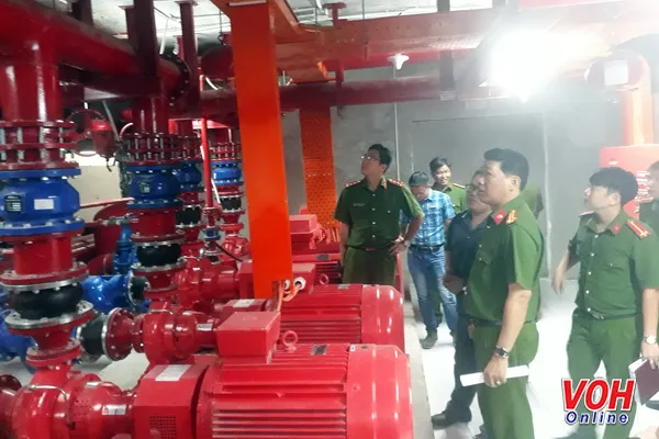 TPHCM: Cảnh sát PCCC tiến hành kiểm tra hàng loạt trung tâm thương mại, chợ, siêu thị dịp cuối năm