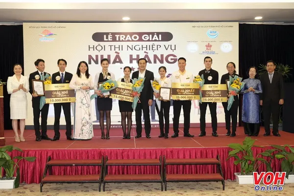 Hội thi nghiệp vụ nhà hàng TPHCM 2019 xác định được ngôi quán quân