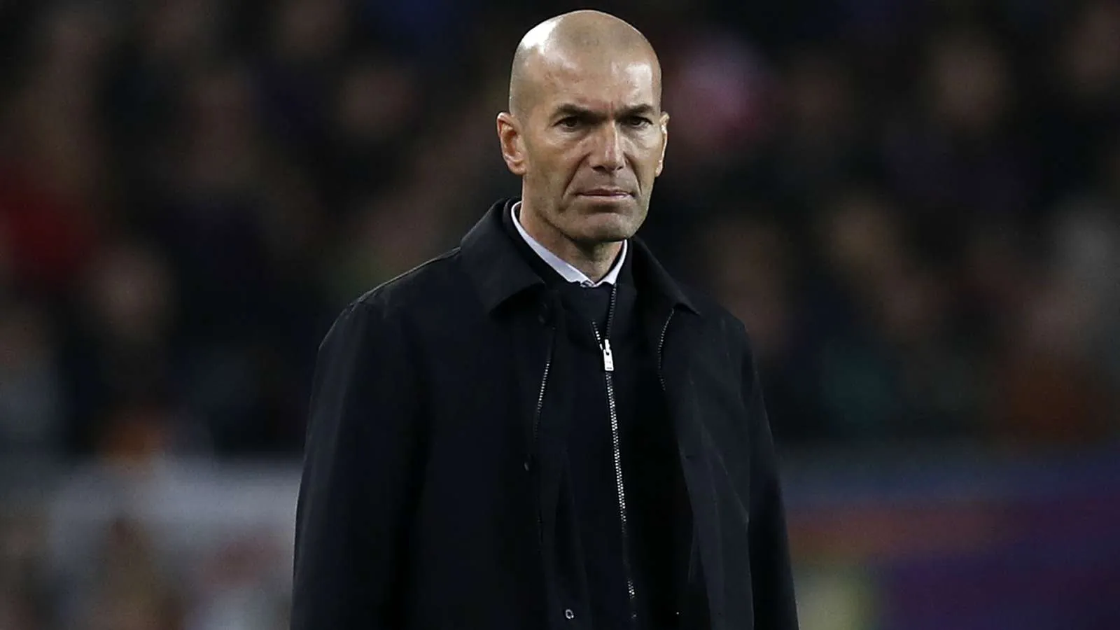 HLV Zidane bực tức sau trận hòa Barca
