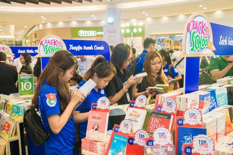 Giải trí cuối tuần: Ra mắt vở kịch Giao kèo sống thật