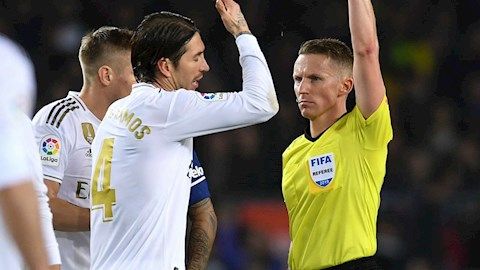 Tin bóng đá 20/12: Sao Real và Barca tranh cãi sau trận Siêu kinh điển