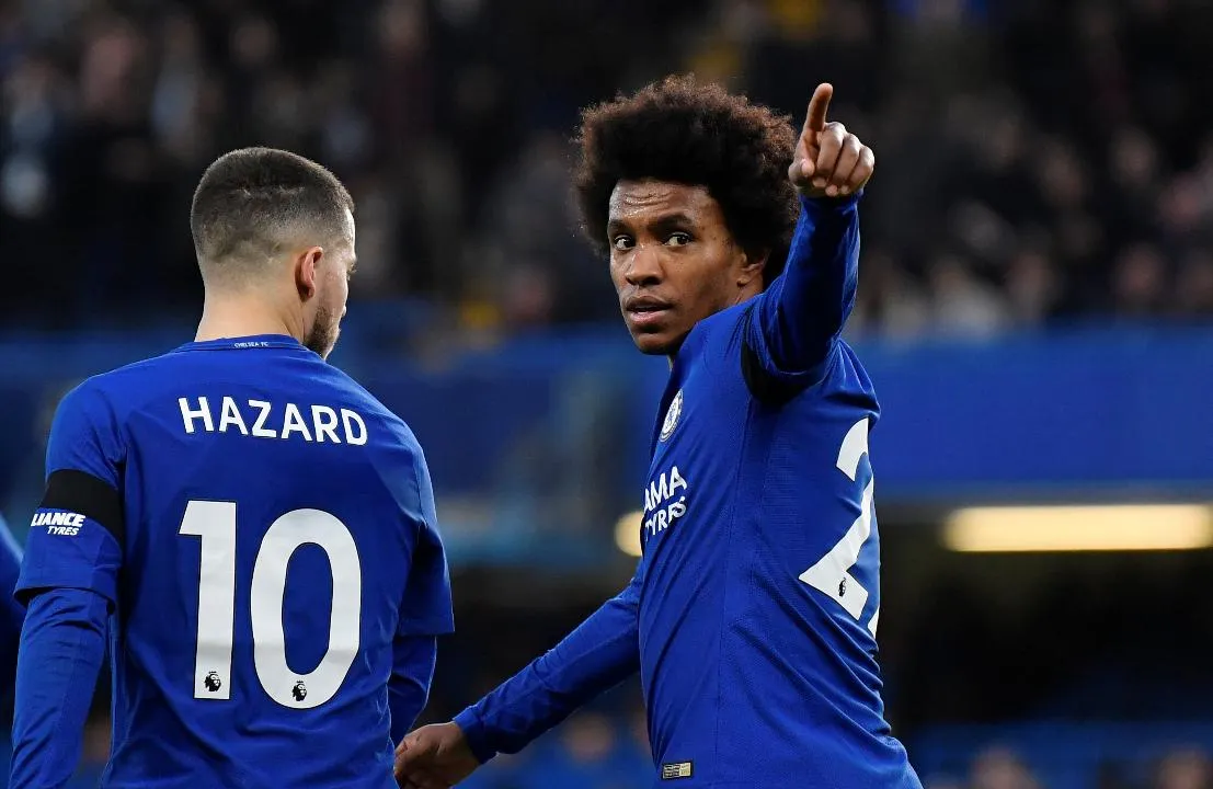 Willian được đưa lên mây sau cú đúp vào lưới Tottenham
