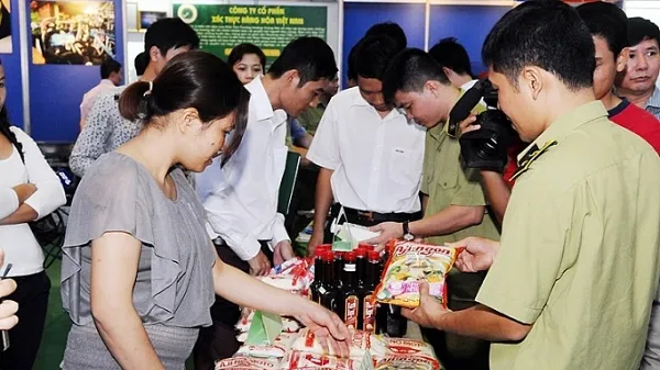 Tăng cường chống buôn lậu, hàng giả dịp Tết