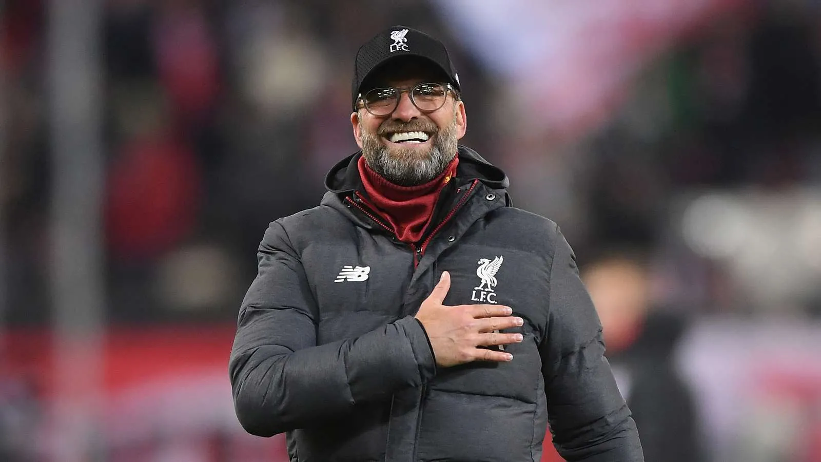 Chạm một tay vào ngôi vương, Klopp vẫn cẩn trọng