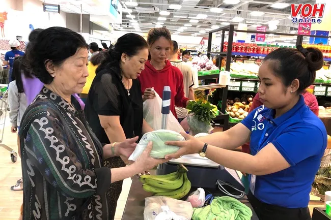 Doanh thu bán lẻ hàng hoá TPHCM duy trì mức tăng trưởng khá