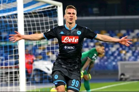 MU và Atletico Madrid tranh giành Arkadiusz Milik