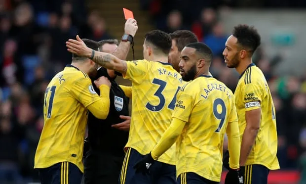 Diễn biến Crystal Palace vs Arsenal: Aubameyang nhận thẻ đỏ
