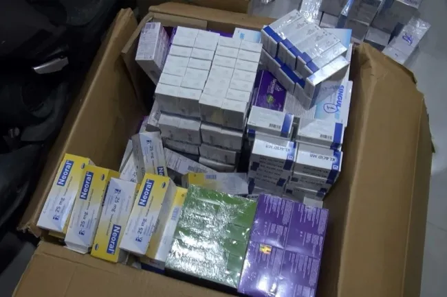 TPHCM: Điều tra, làm rõ vụ số lượng lớn thuốc tân dược nghi nhập lậu