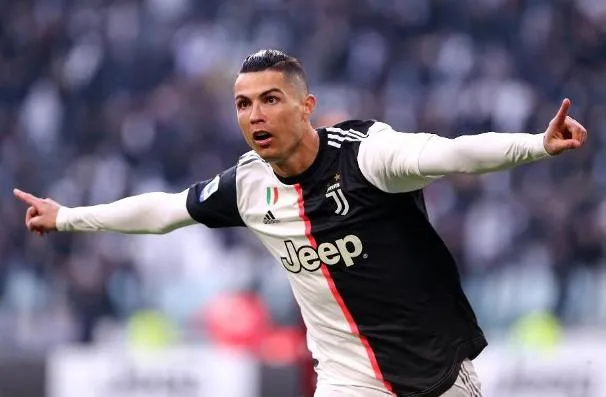 Ronaldo không khó cản bằng sao mới nổi Premier League!