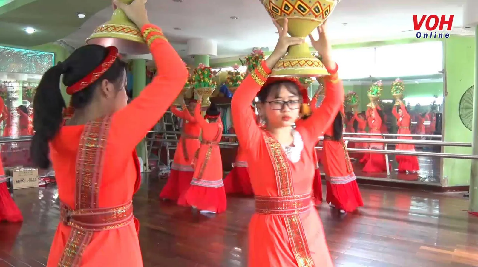 Nhóm múa Hương Champa: Nơi truyền lửa và kết nối các thế hệ gìn giữ và bảo tồn nghệ thuật múa Chăm