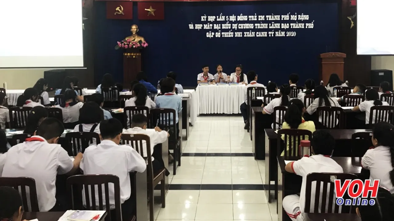 Kỳ họp lần 5 Hội đồng Trẻ em thành phố mở rộng
