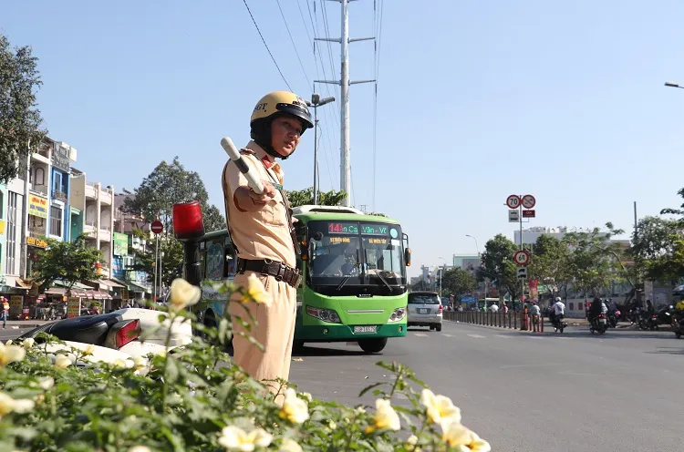 TPHCM: Tăng cường tuần tra kiểm soát, xử lý vi phạm về ATGT dịp lễ tết 2020