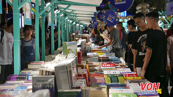 Khai mạc Lễ hội Đường Sách Tết Canh Tý năm 2020: ‘Điều kỳ diệu từ sách’