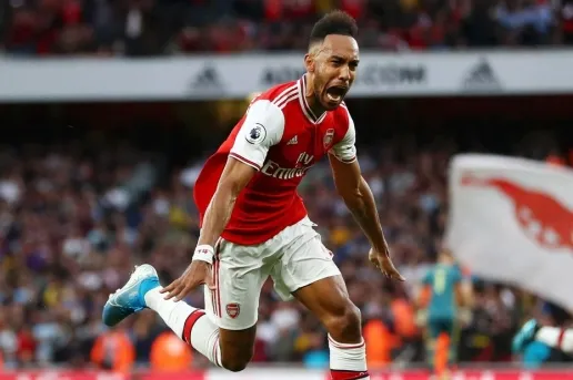 Arsenal tìm được người thay Aubameyang