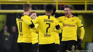 Kết quả bóng đá hôm nay 25/1: Dortmund hủy diệt đối thủ - AC Milan thắng nhọc