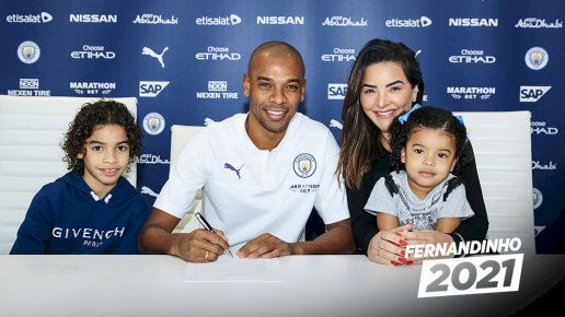 Man City chính thức quyết định tương lai Fernandinho
