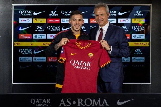 Carles Perez chính thức rời Barca