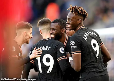 Antonio Rudiger ghi bàn còn giỏi hơn Tammy Abraham