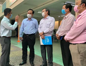 Ủy ban MTTQ VN TPHCM giám sát công tác phòng chống dịch virus corona tại Quận 3