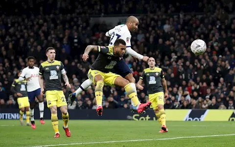 Tin bóng đá 6/2: Mourinho khen ngợi các học trò sau trận thắng Southampton