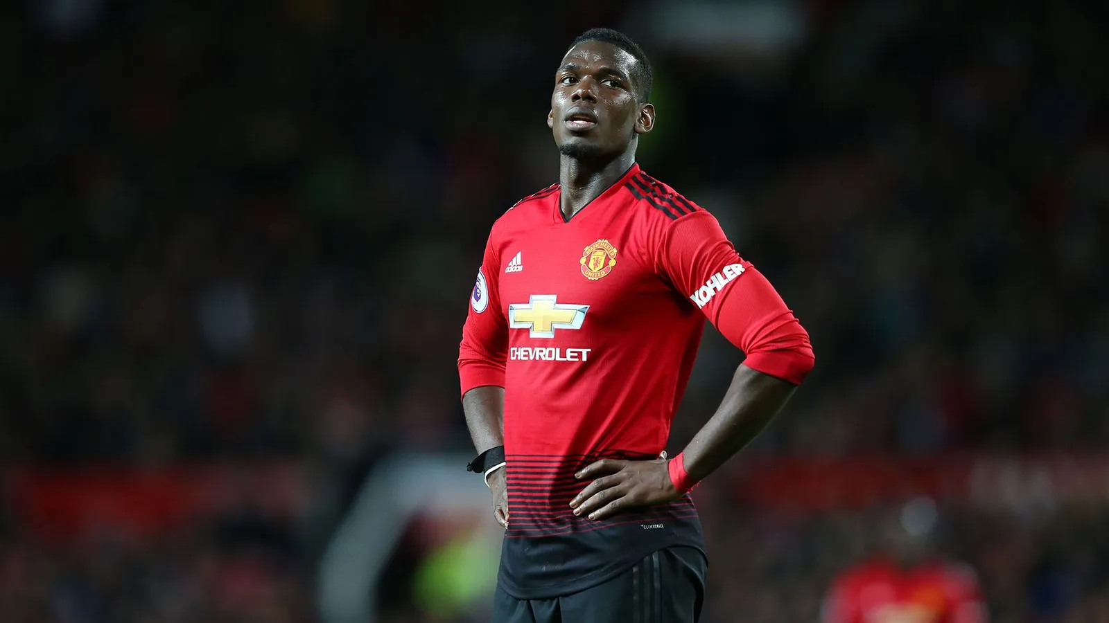 MU tiết lộ giá bán tiền vệ Paul Pogba